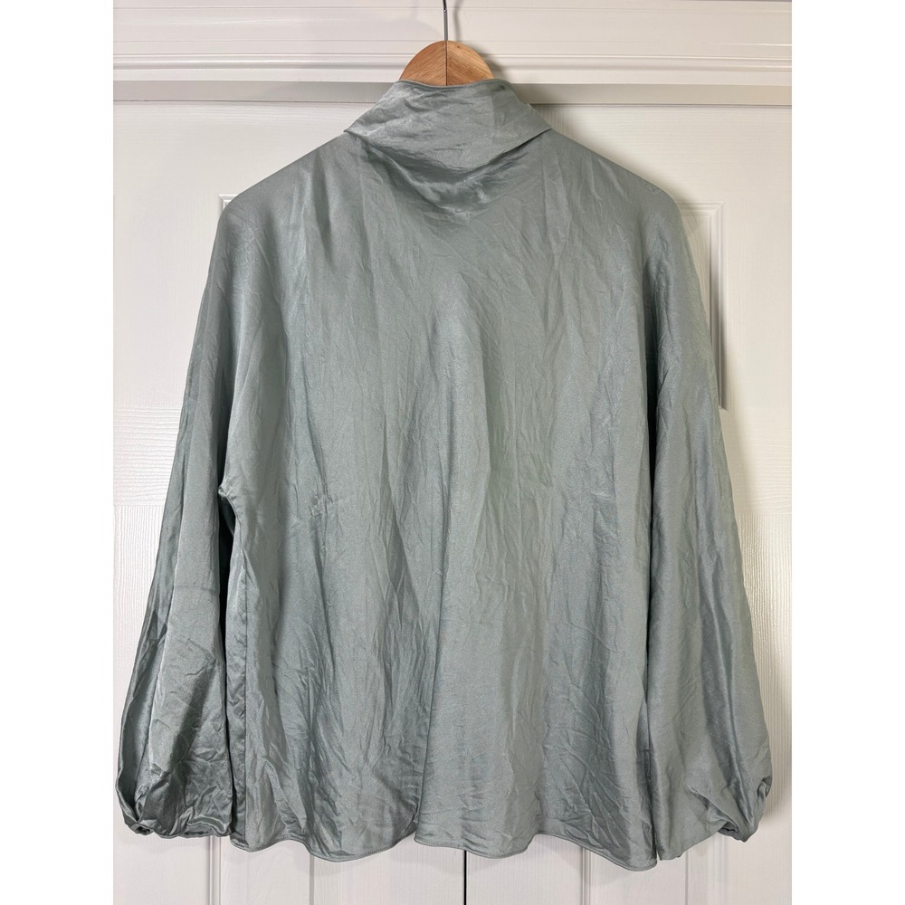 Vince Sage Green 100% Silk Mock Neck Long Sleeve Blouse Size Large